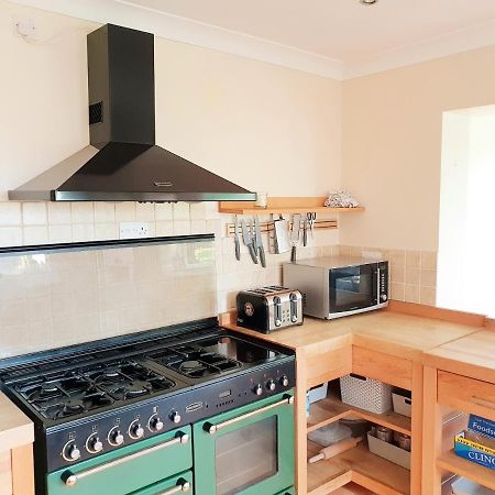 Specious 3Bed Property With Parking & Large Garden Aveley Exterior photo